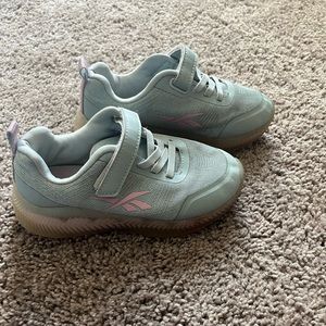 Reebok Silver Gray Sparkle Shoes W/ Pink Light Up Shoes Size 11